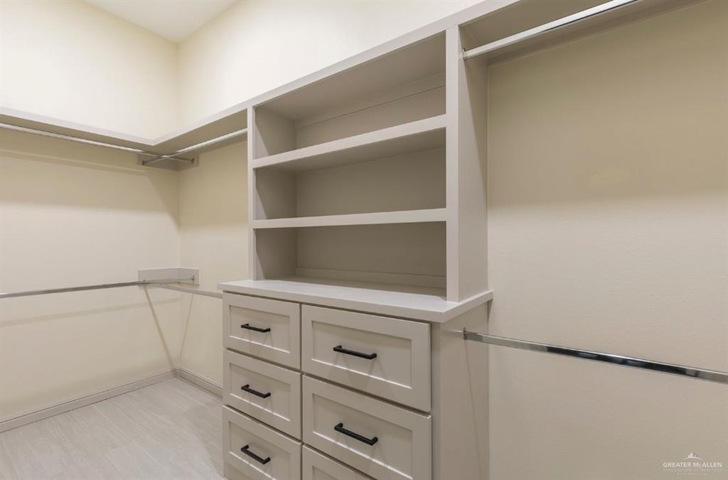 4904 Duke Avenue McAllen, TX 78504 - Photo 8 of 13