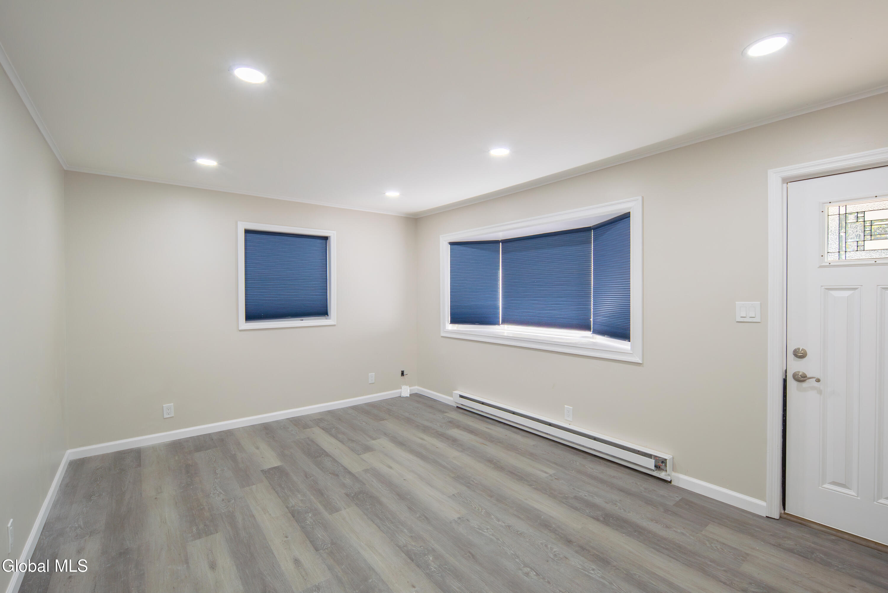 11 Luella Road Colonie, NY 12110 - Photo 13 of 38 013