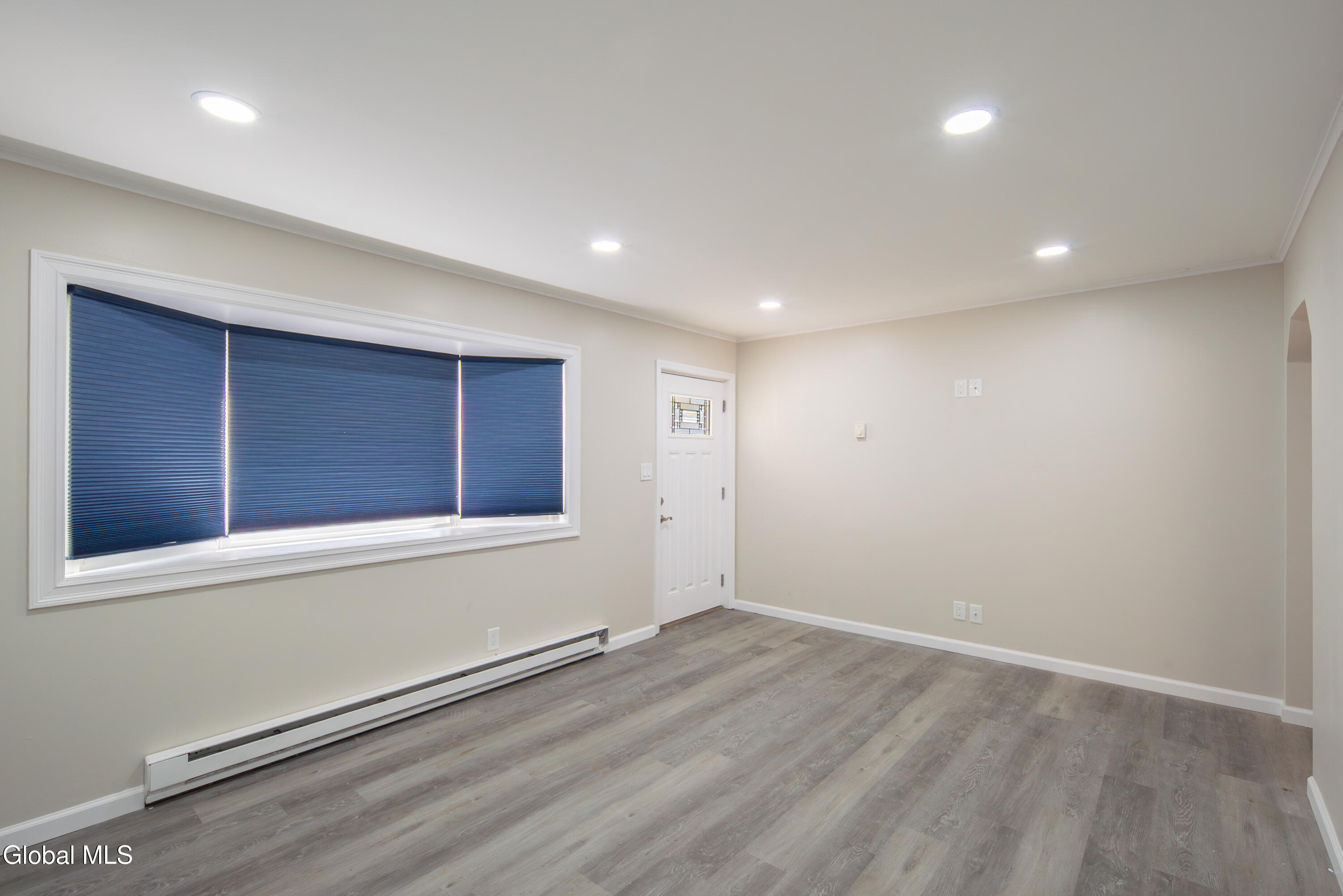 11 Luella Road Colonie, NY 12110 - Photo 14 of 38 014