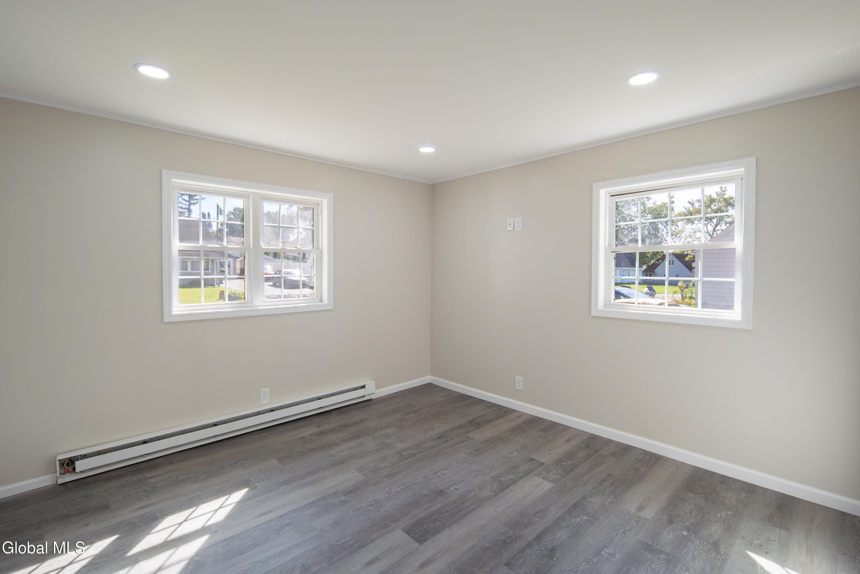 11 Luella Road Colonie, NY 12110 - Photo 15 of 38 015