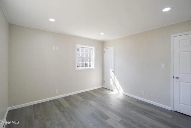 $309,000 | 11 Luella Road, Colonie, NY 12110