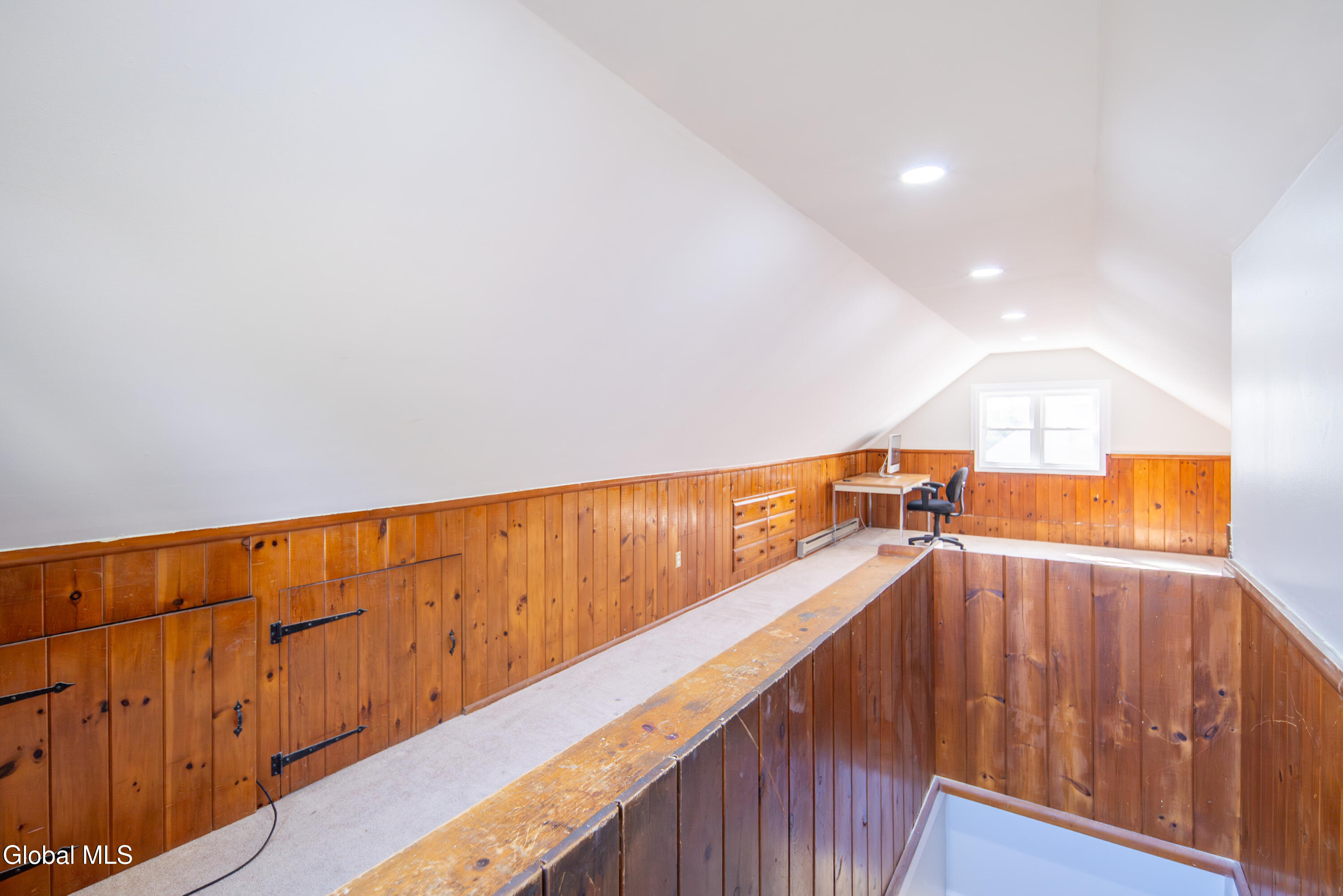 11 Luella Road Colonie, NY 12110 - Photo 23 of 38 023