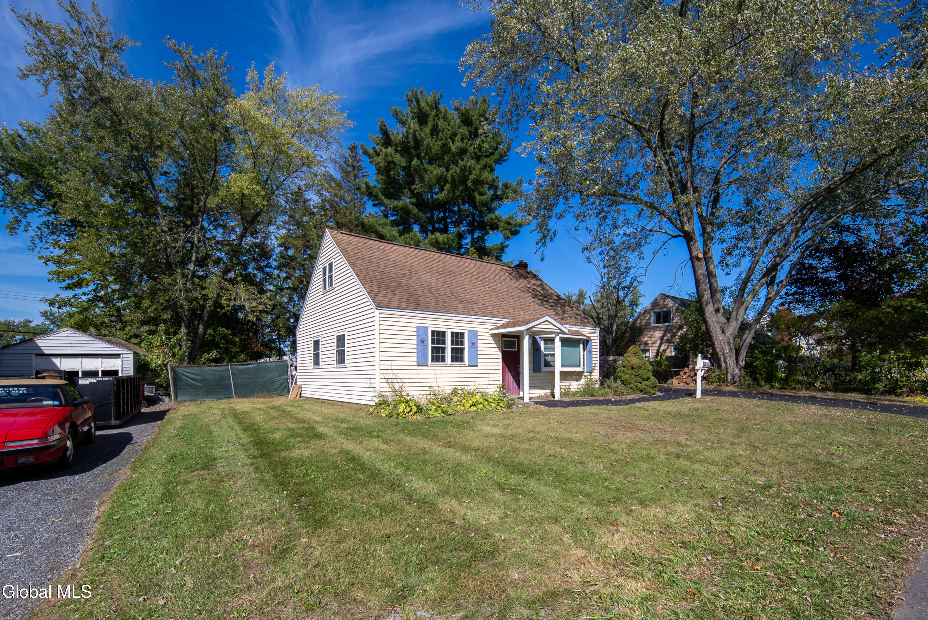 11 Luella Road Colonie, NY 12110 - Photo 36 of 38 036