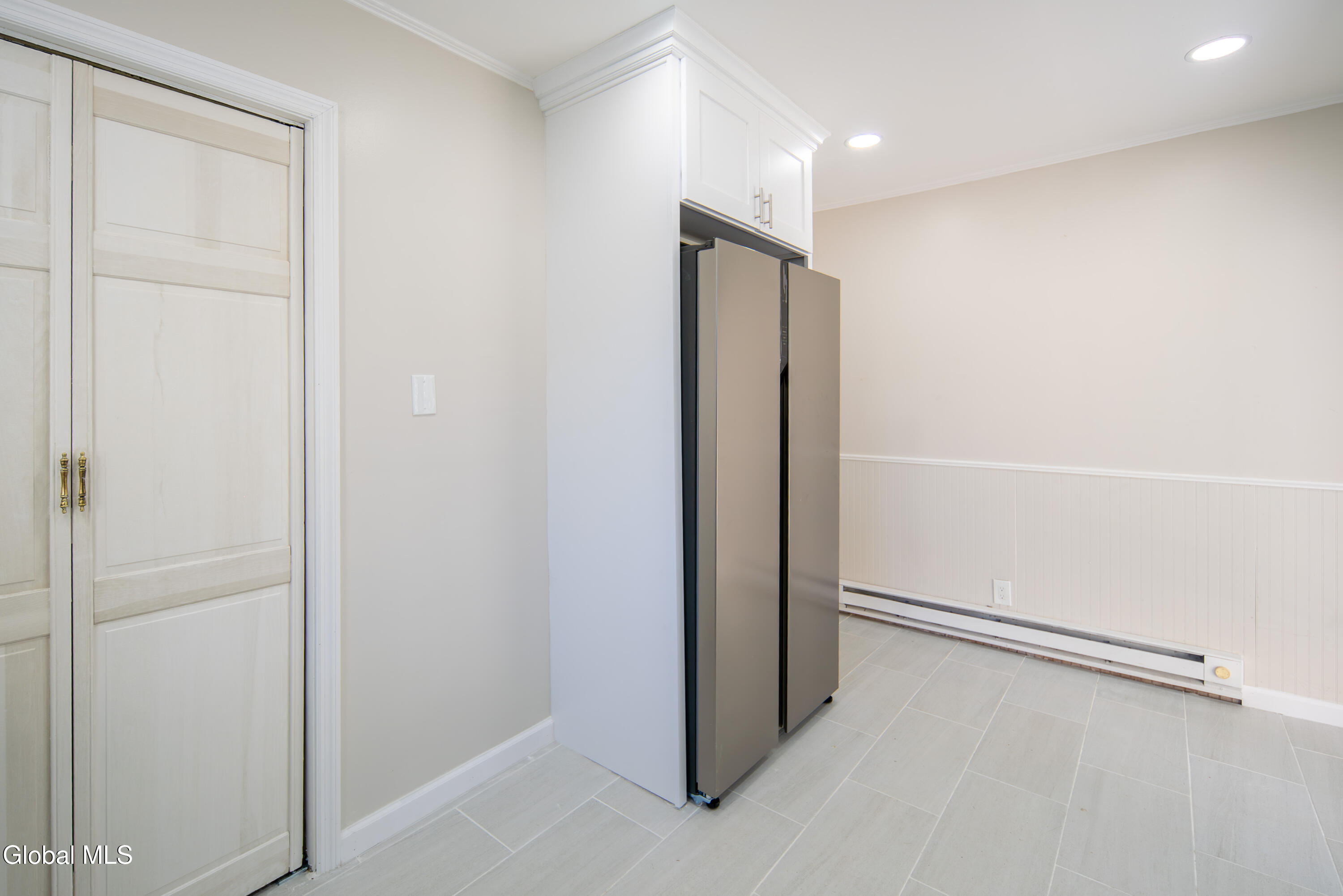 11 Luella Road Colonie, NY 12110 - Photo 8 of 38 008