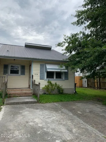 $875 | 106 Pete Jones Drive, Richlands, NC 28574