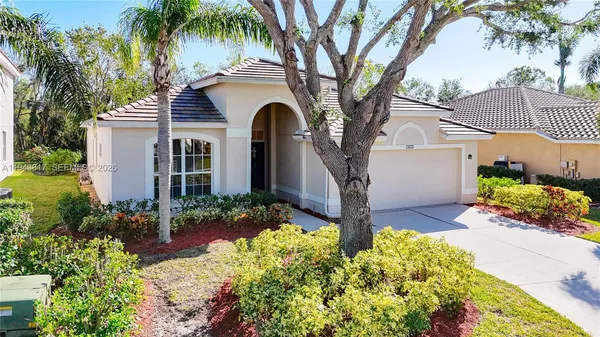 $4,195 | 4874 Sabal Lake Circle, Sarasota, FL 34238