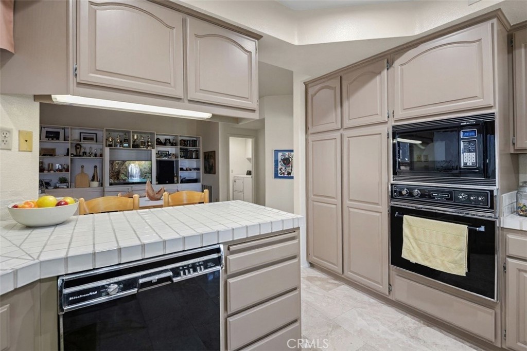 14 Imperatrice Dana Point, CA 92629 - Photo 18 of 41
