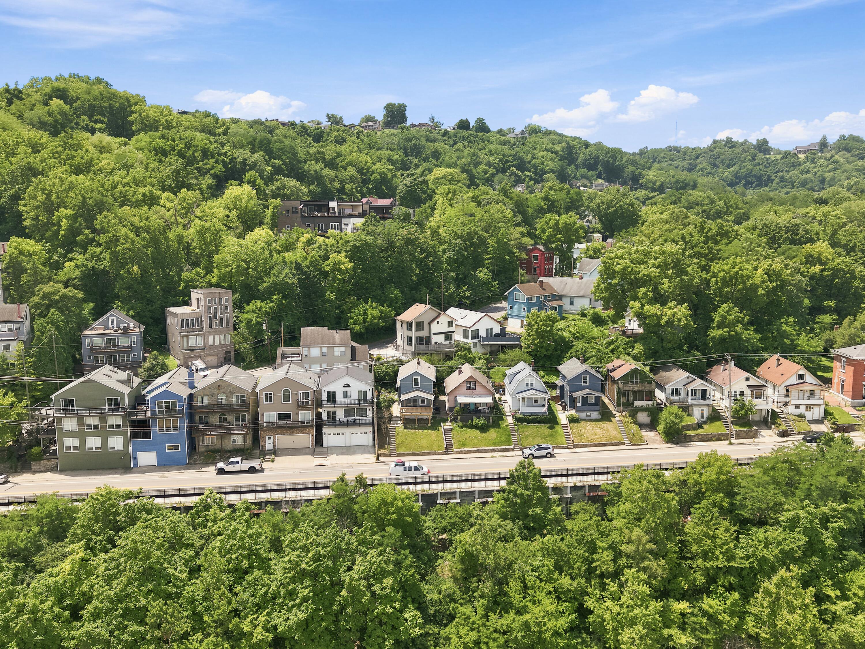 928 Spring Street Covington, KY 41016 - Photo 29 of 40 13-print-DJI_20260703130858_0041_D