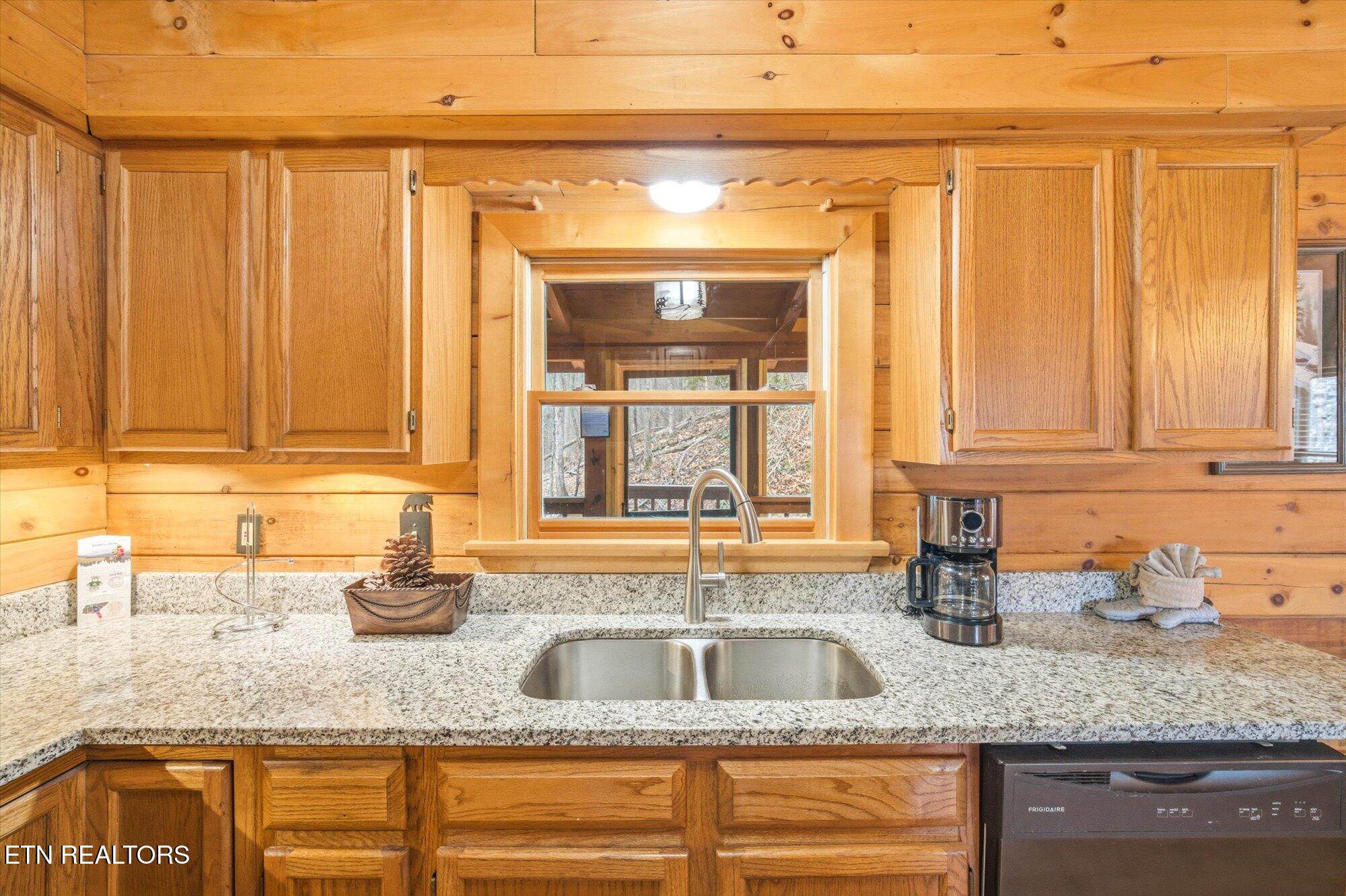 3303 Shagbark Hickory Ridge Sevierville, TN 37862 - Photo 14 of 36 17-3303-Shagbark-Hickory-Ridge-Seviervil