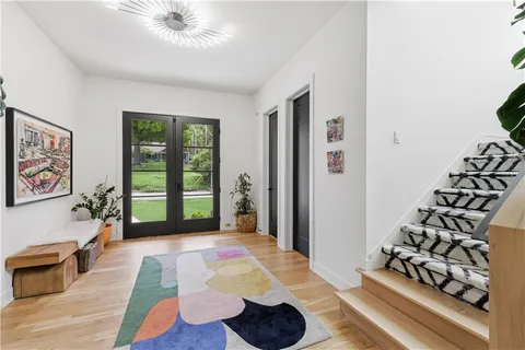 $1,550,000 | 5330 Oak Street, Kansas City, MO 64112