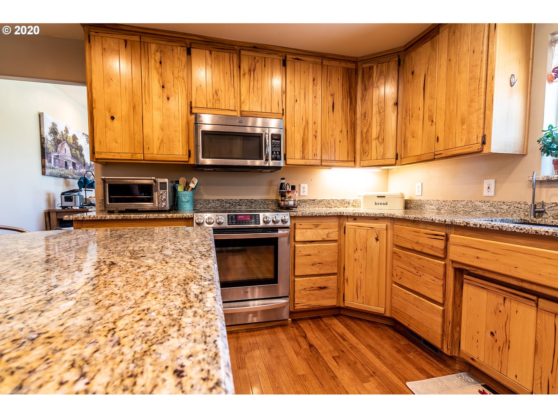78709 Eastregaard Road Boardman, OR 97818 - Photo 11 of 24 Gallery Image 11