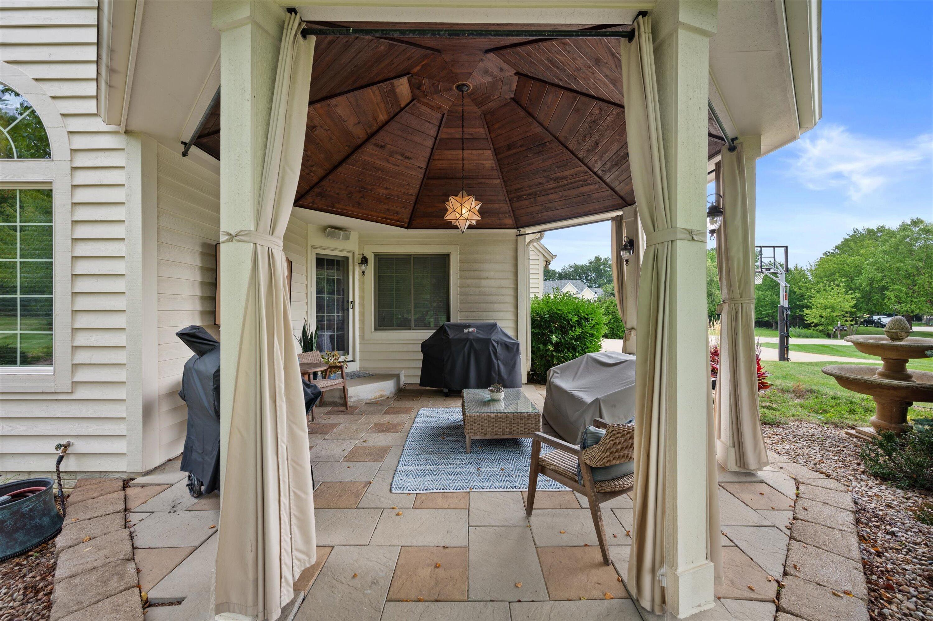 264 Steeple Pointe Circle Delafield, WI 53018 - Photo 64 of 120 Gazebo