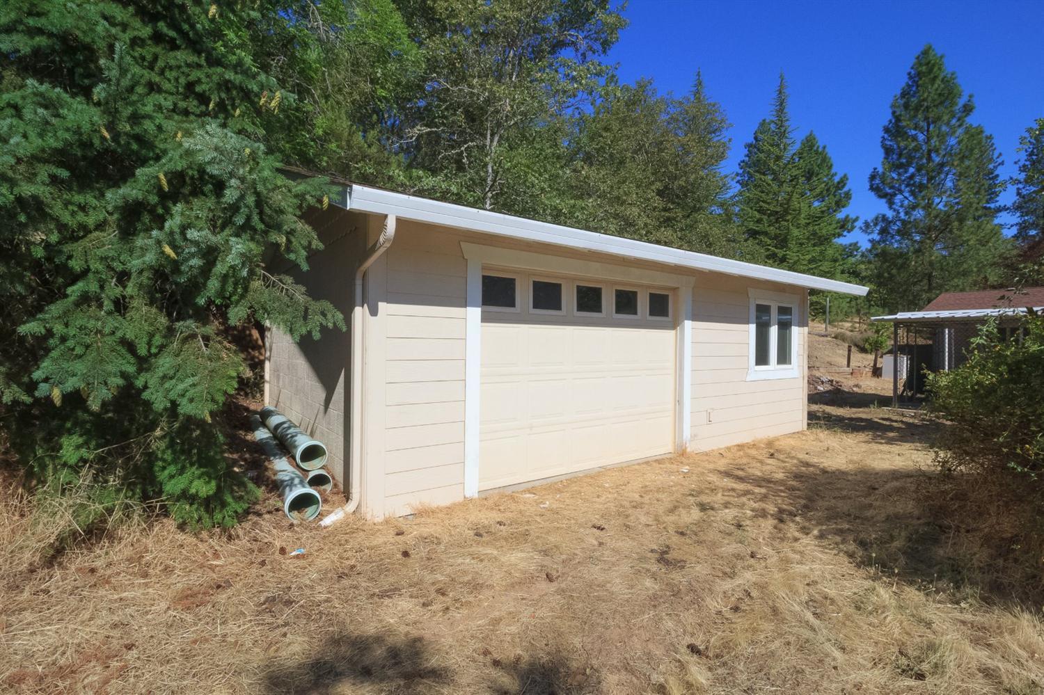 2105 Old Military Road Central Point, OR 97502 - Photo 8 of 18 Additional Photo