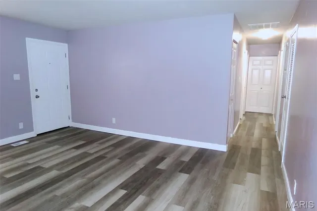 $98,500 | 860 St Bartholomew Drive, Cahokia, IL 62206