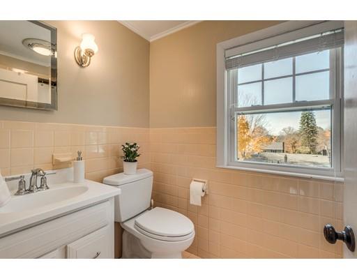 7 Preston Road Lexington, MA 02420 - Photo 12 of 16