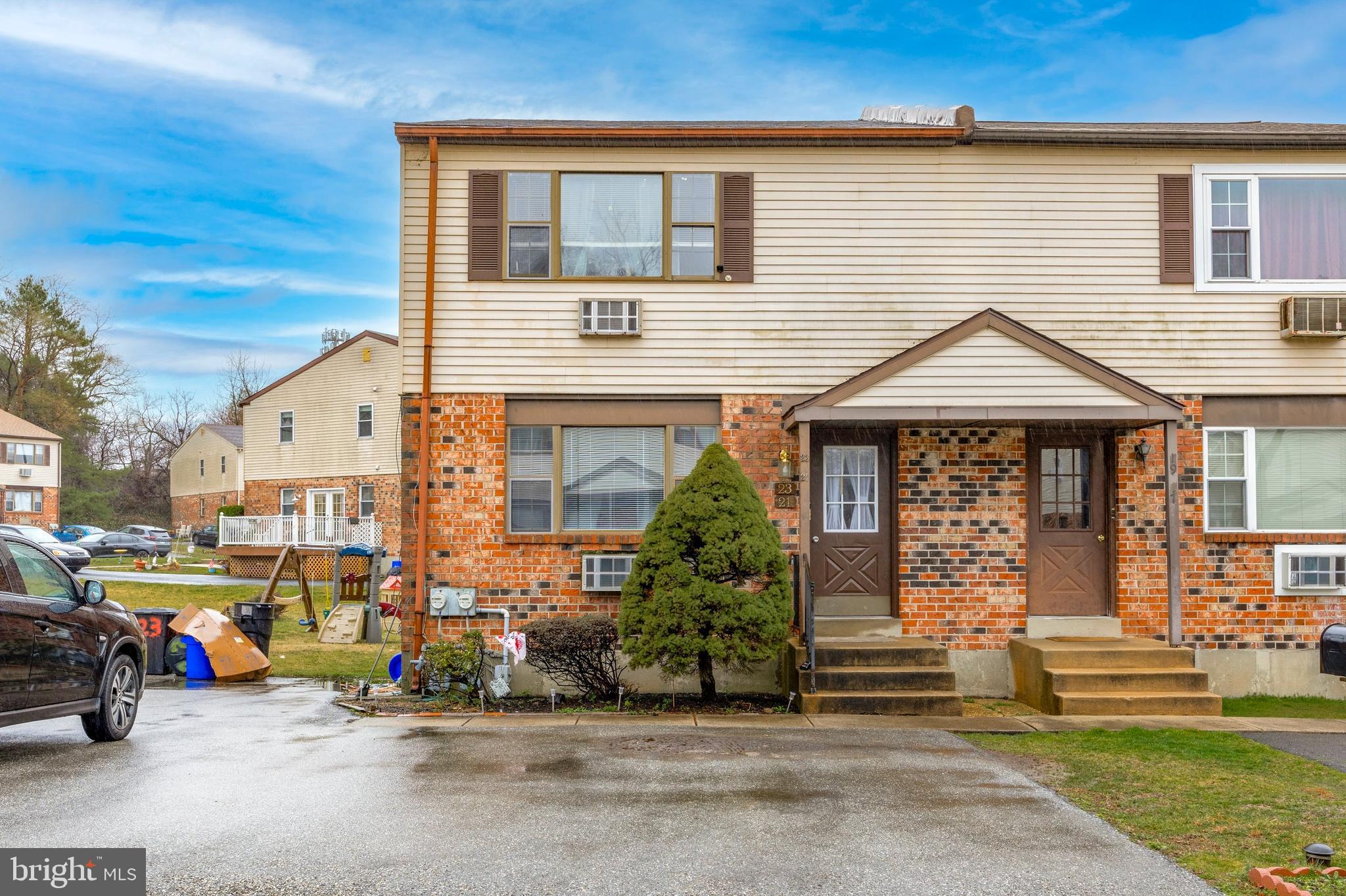 21-23 Thomas Road Aston, PA 19014 - Photo 1 of 15 Gallery Image 1