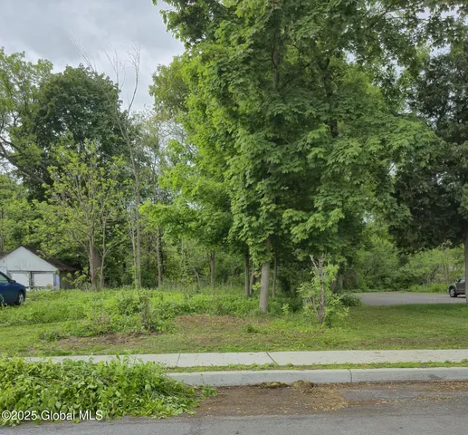 $55,000 | 36 Terra Cotta Avenue, Glens Falls, NY 12801