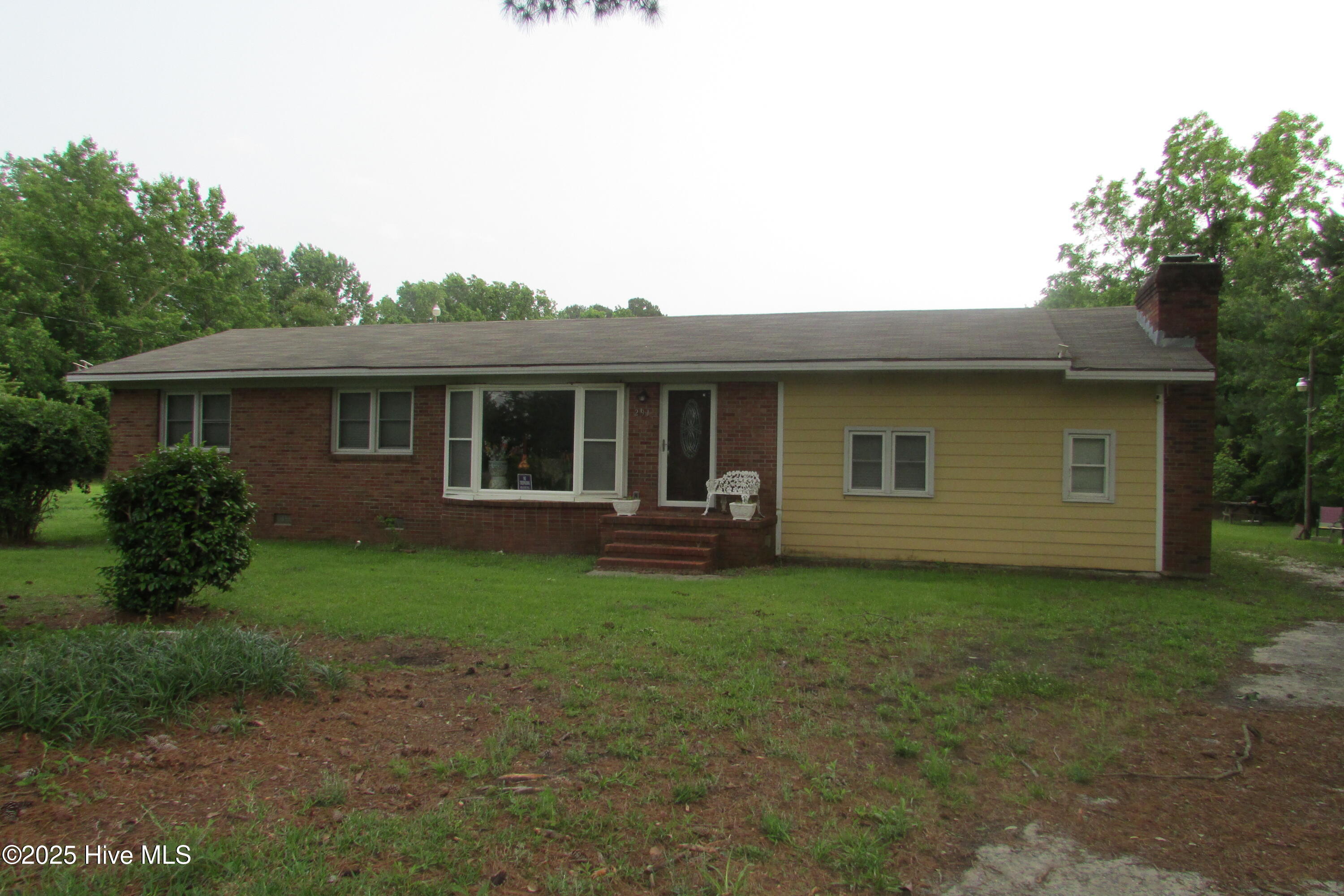 291 Community Road Warsaw, NC 28398 - Photo 7 of 22 IMG_4641