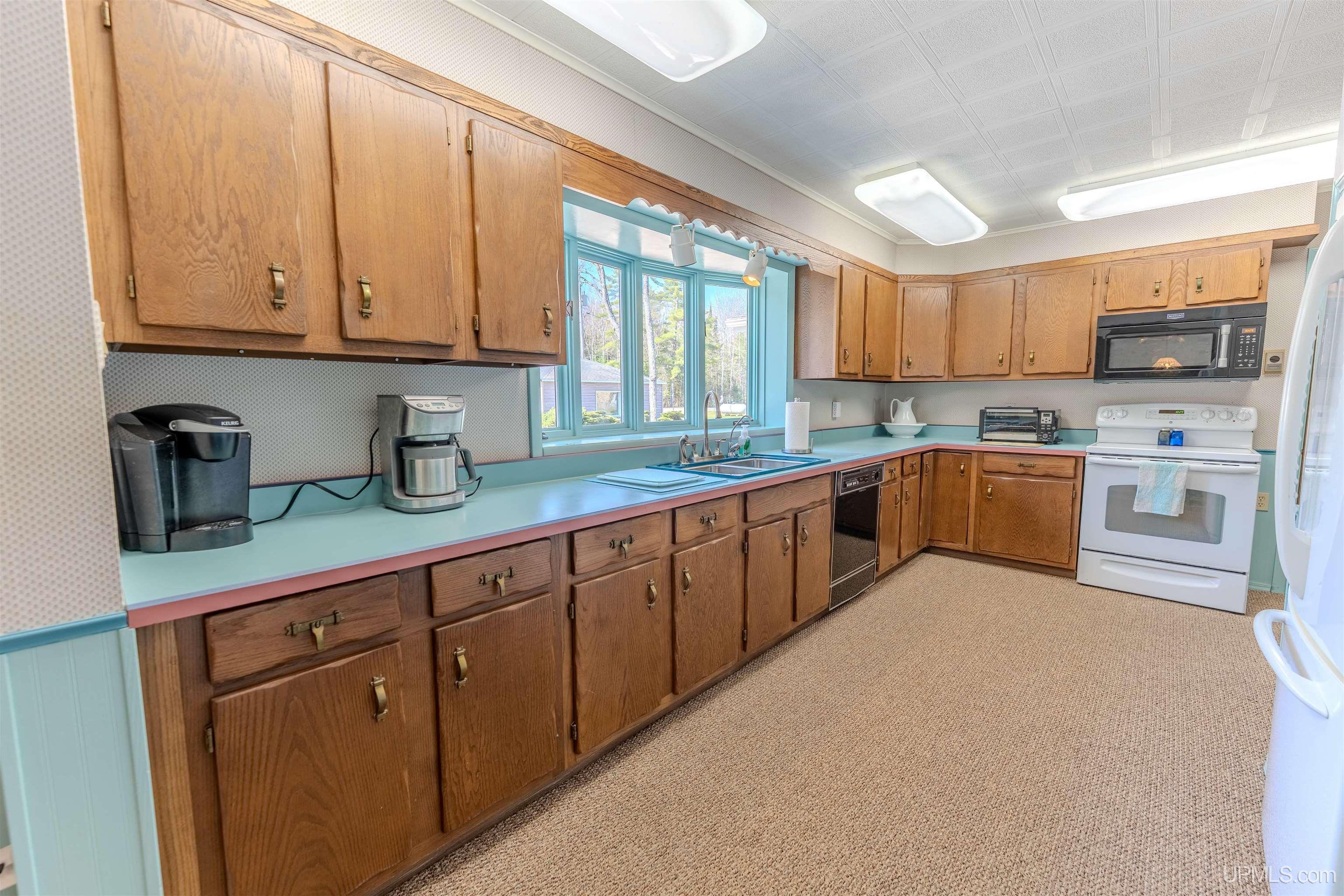 536 West Gulliver Lake Road Gulliver, MI 49840 - Photo 22 of 97