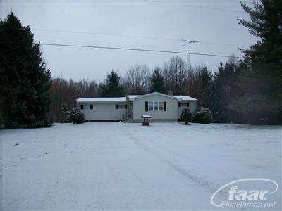 8211 Farrand Road Montrose, MI 48457 - Photo 10 of 15 20165852-9.JPG