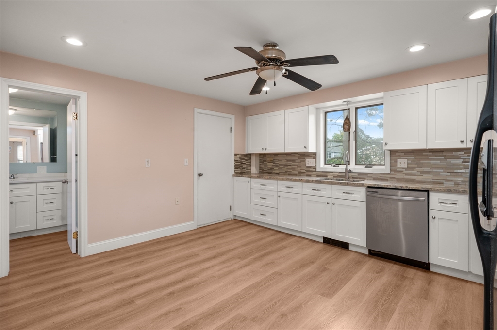 7 Perham Street, Unit 2 Wakefield, MA 01880 - Photo 13 of 36