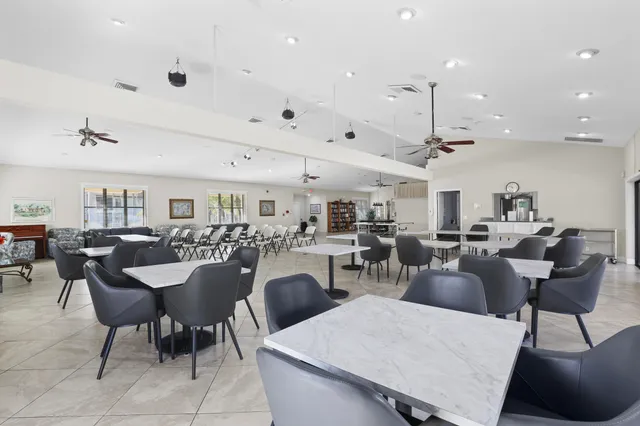 $2,100 | 3311 Perimeter Drive, Unit 3311, Greenacres, FL 33467