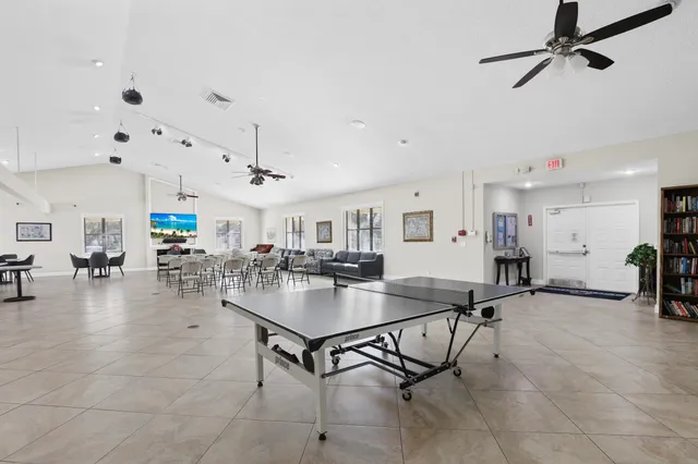 $2,100 | 3311 Perimeter Drive, Unit 3311, Greenacres, FL 33467