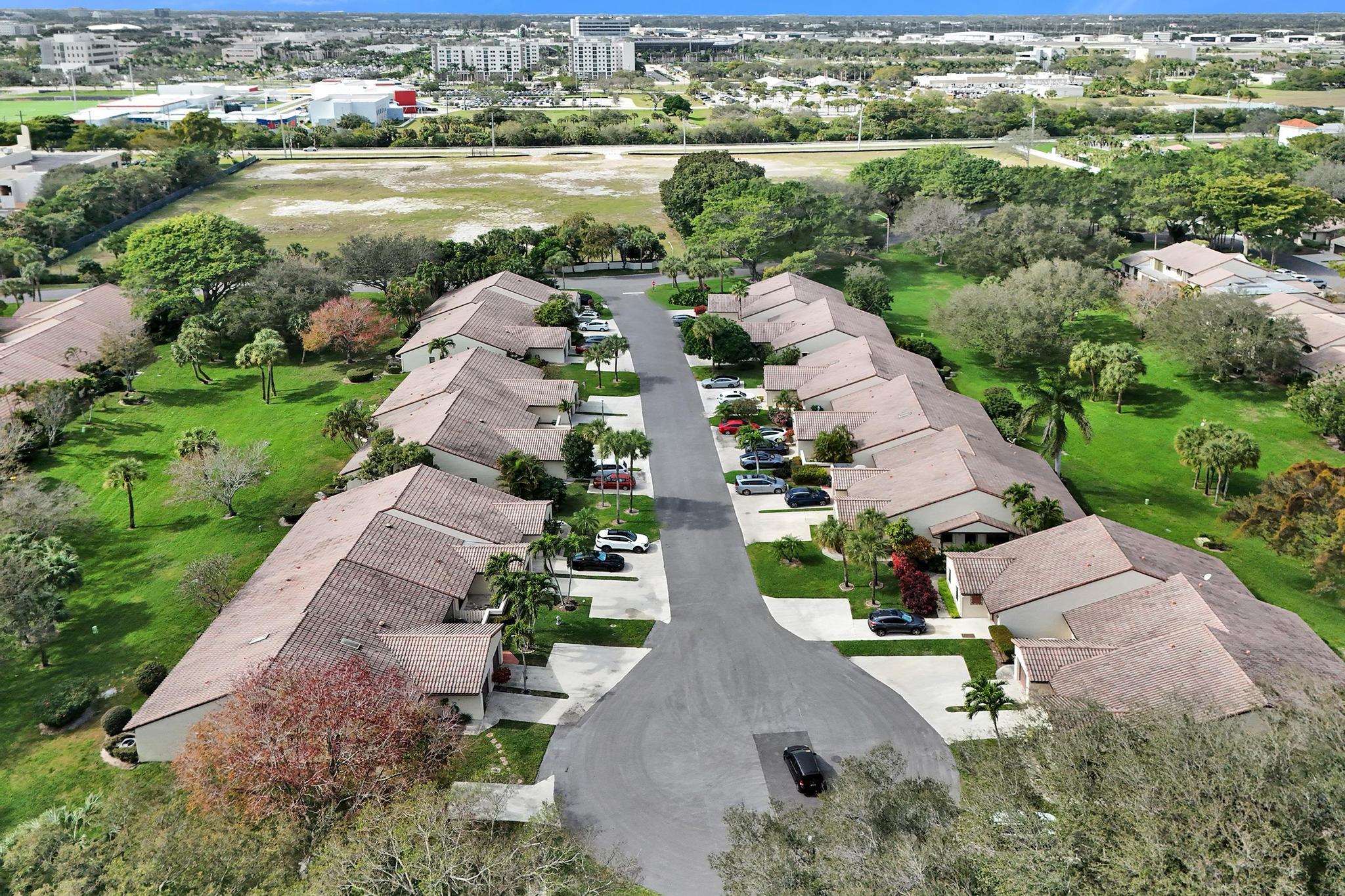 410 Buttonwood Place Boca Raton, FL 33431 - Photo 35 of 46 1000021716