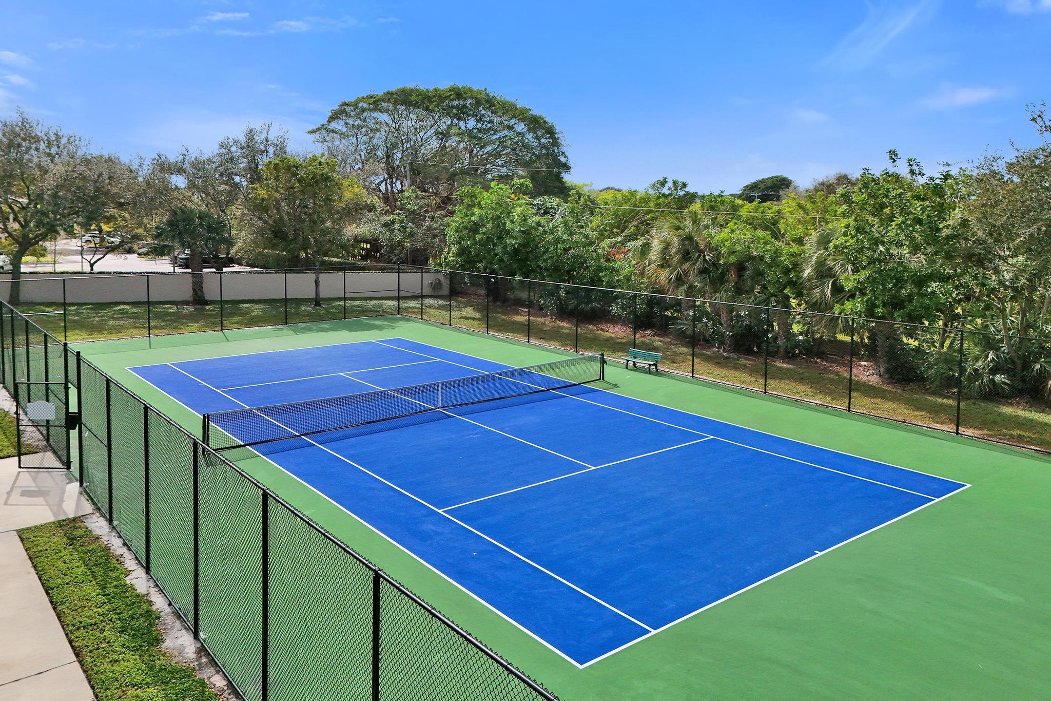 410 Buttonwood Place Boca Raton, FL 33431 - Photo 43 of 46 1000021712