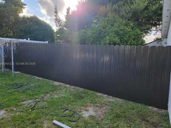 $1,999 | Riverside Farms, Miami, FL 33125