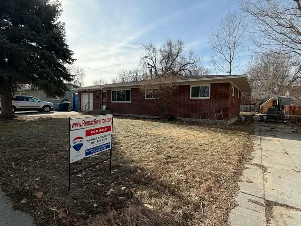 $259,000 | 944 Big Horn Drive, Riverton, WY 82501