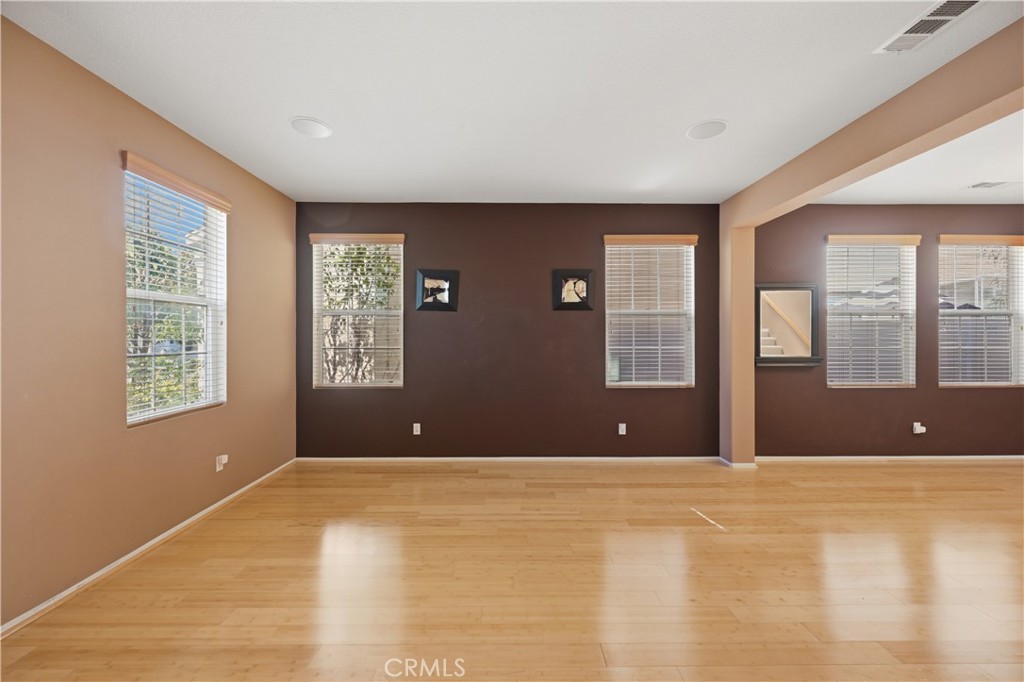 40122 Stowe Road Temecula, CA 92591 - Photo 11 of 47