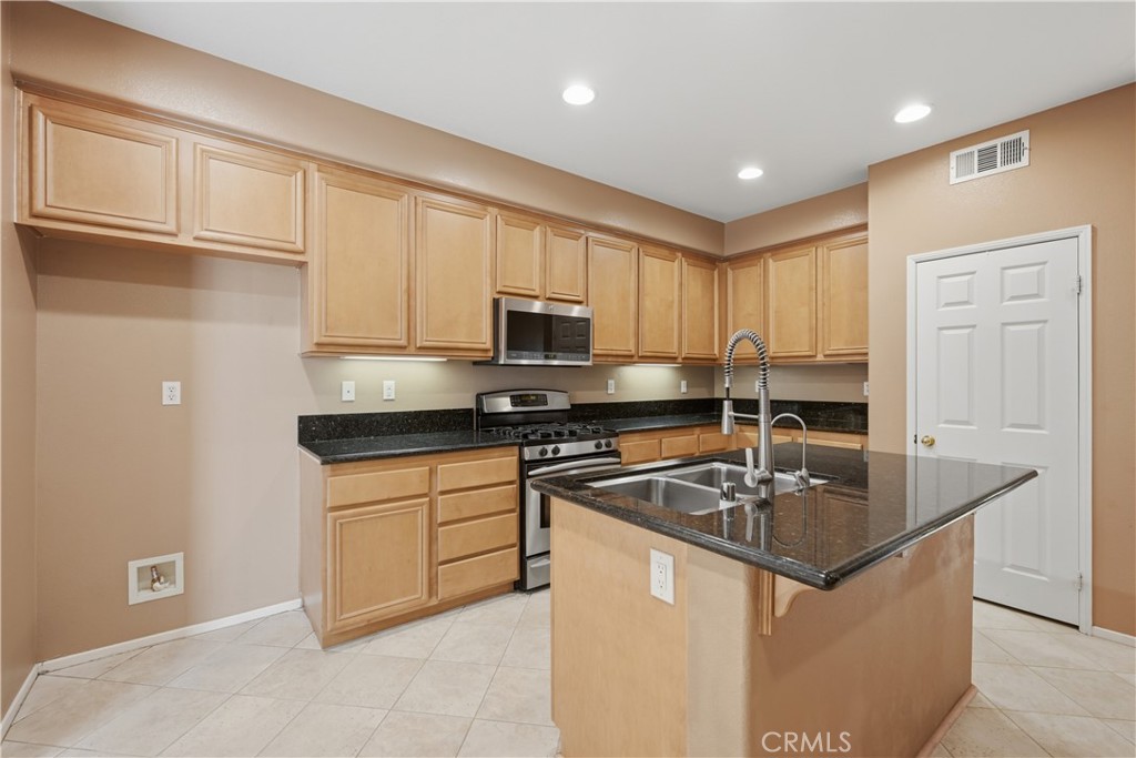 40122 Stowe Road Temecula, CA 92591 - Photo 16 of 47