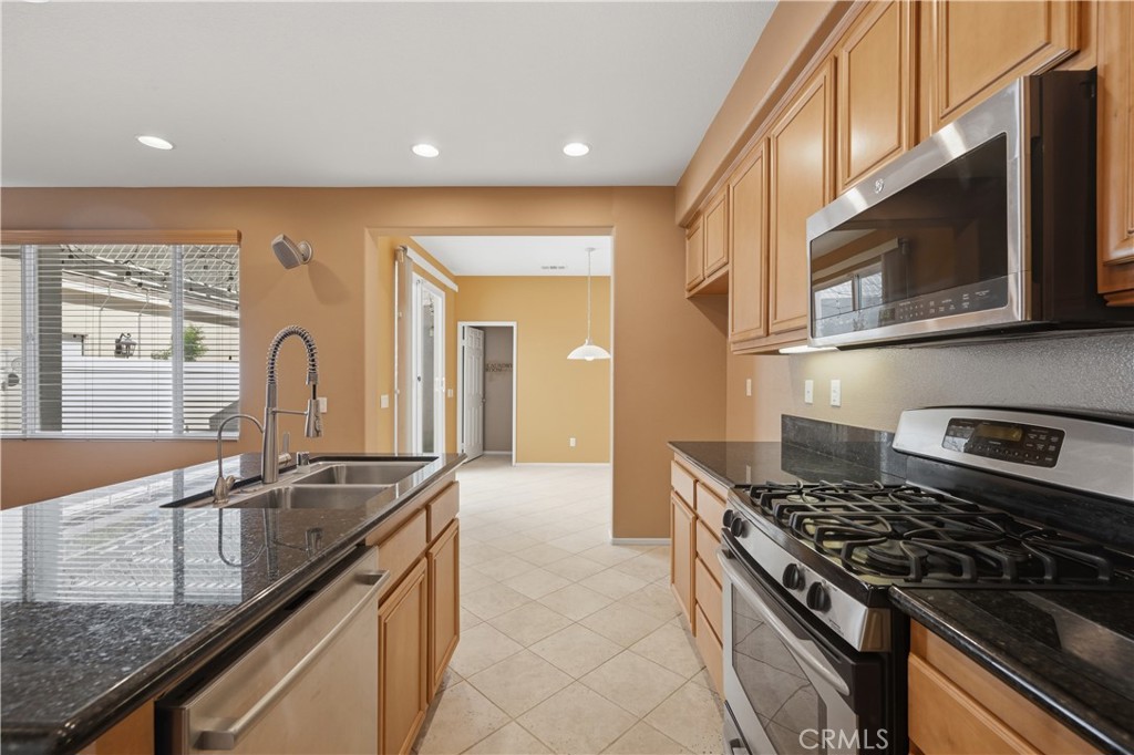 40122 Stowe Road Temecula, CA 92591 - Photo 17 of 47