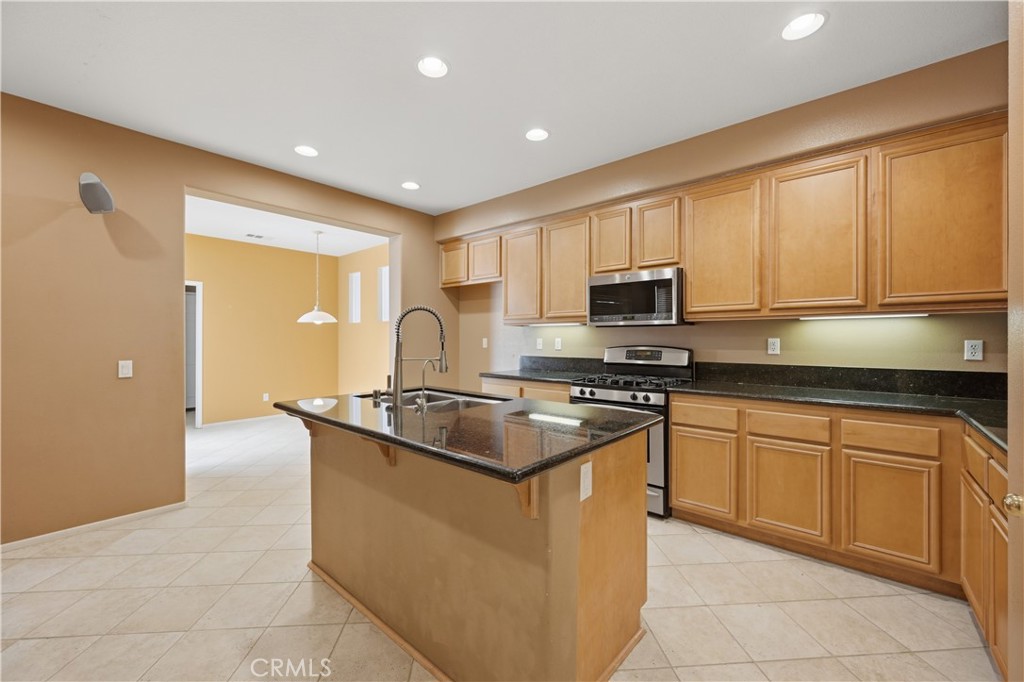 40122 Stowe Road Temecula, CA 92591 - Photo 5 of 47