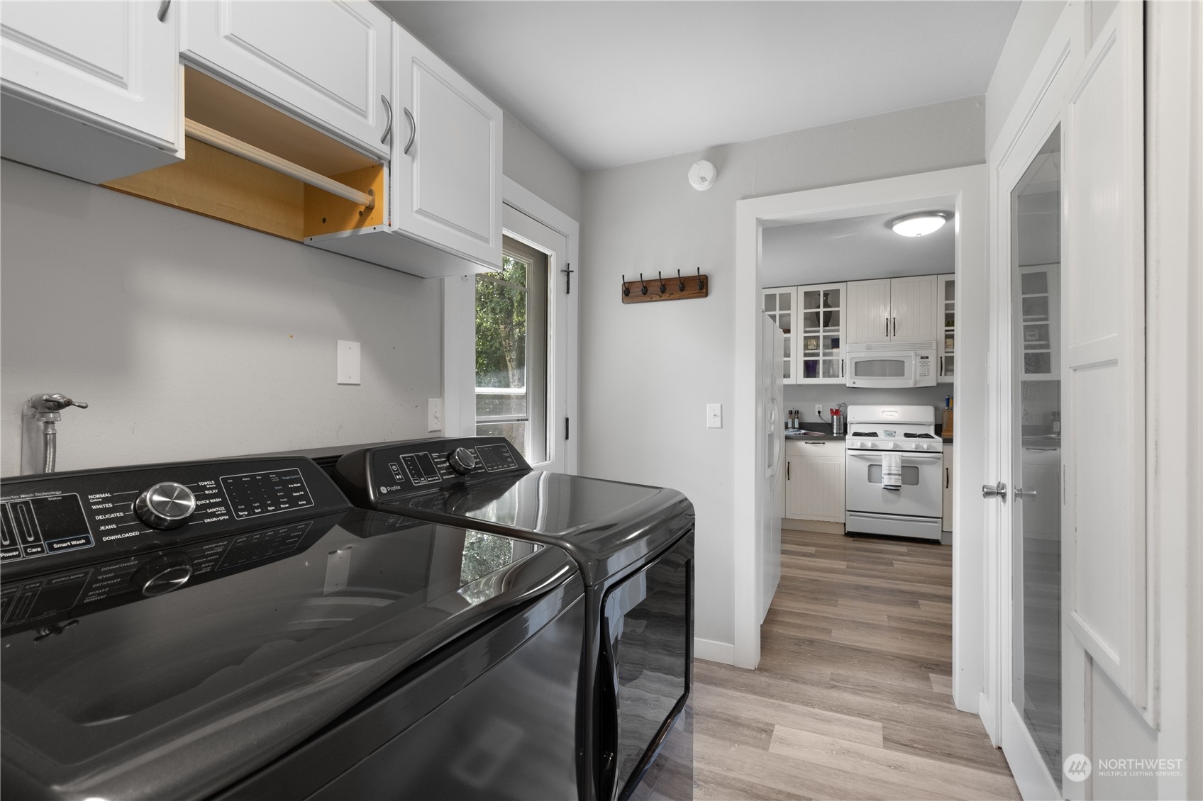 16205 Southeast Petrovitsky Road Renton, WA 98058 - Photo 13 of 21 Gallery Image 13