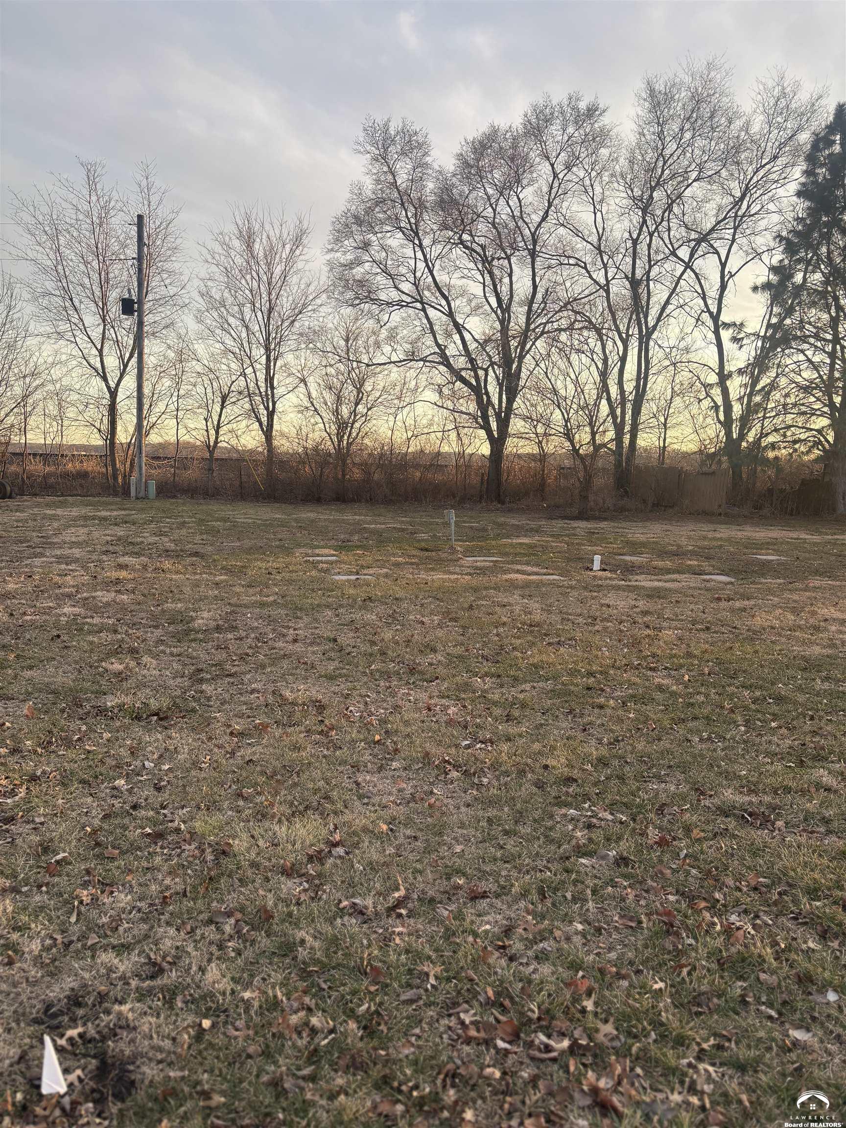 908 Harland Court Perry, KS 66073 - Photo 2 of 3