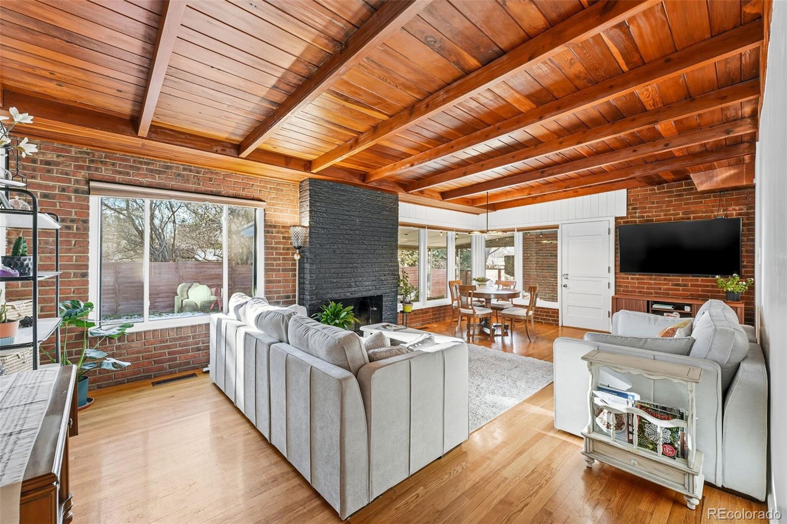 295 Oneida Street Denver, CO 80220 - Photo 4 of 50