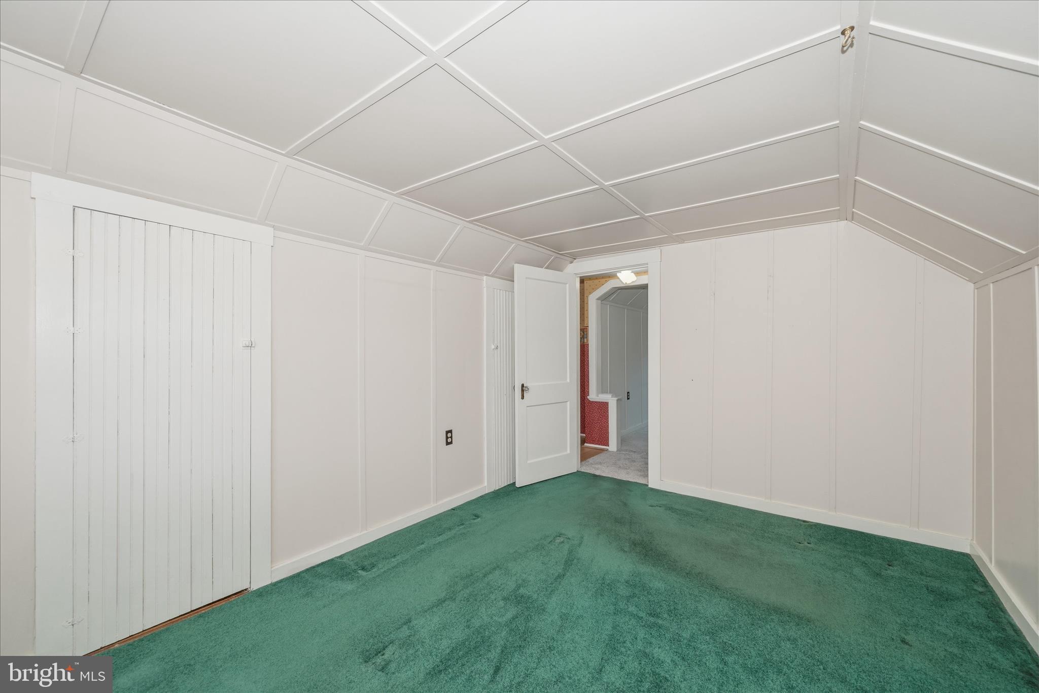 11205 Hessong Bridge Road Thurmont, MD 21788 - Photo 35 of 69 Large Bedroom 4