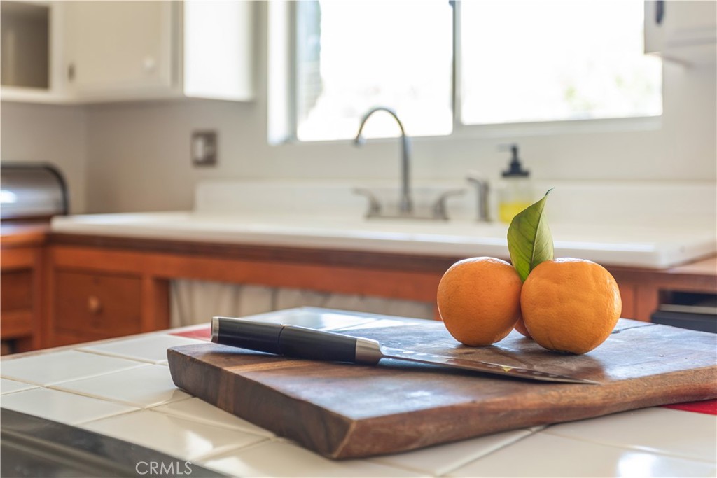 28492 Lilac Road Valley Center, CA 92082 - Photo 14 of 22 Great workspace