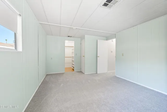 a view of empty room