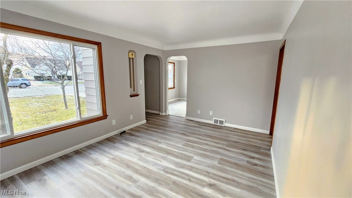 5919 Turney Road Cleveland, OH 44125 - Photo 9 of 49 Gallery Image 9
