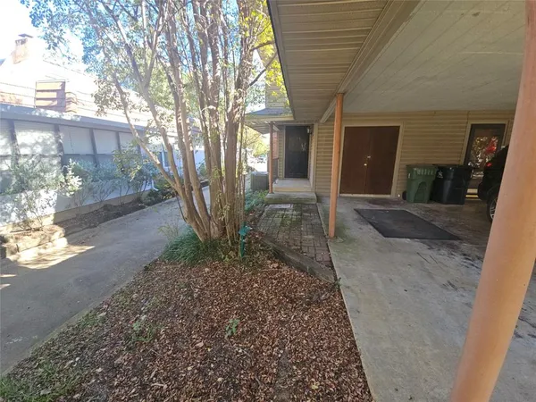 $1,800 | 2109 Fleur De Lis Court, Arlington, TX 76012