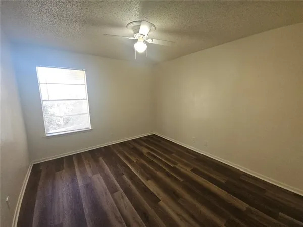 $1,800 | 2109 Fleur De Lis Court, Arlington, TX 76012