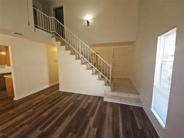 $1,800 | 2109 Fleur De Lis Court, Arlington, TX 76012