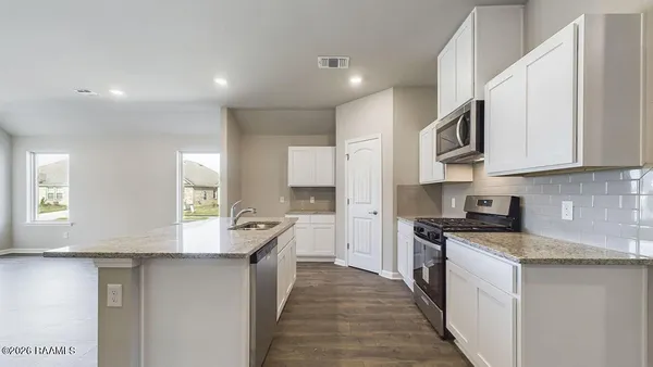 $273,500 | 339 White Pine Drive, Lafayette, LA 70501