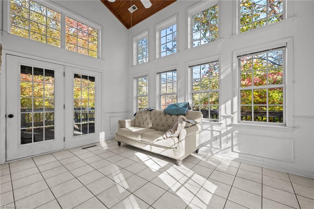 1040 Sycamore Street King, NC 27021 - Photo 12 of 46