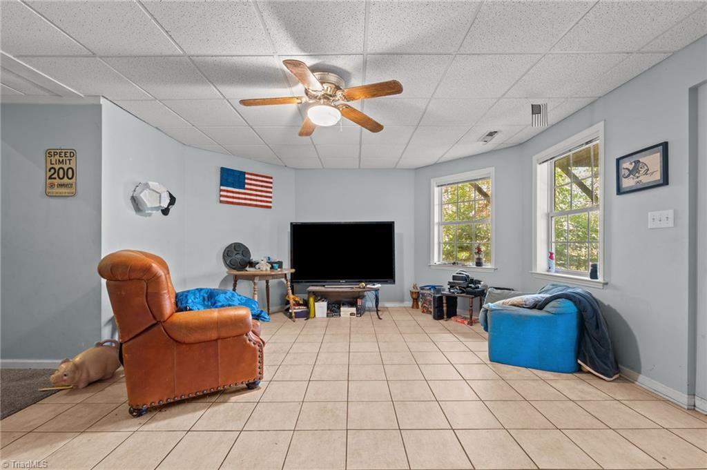 1040 Sycamore Street King, NC 27021 - Photo 25 of 46