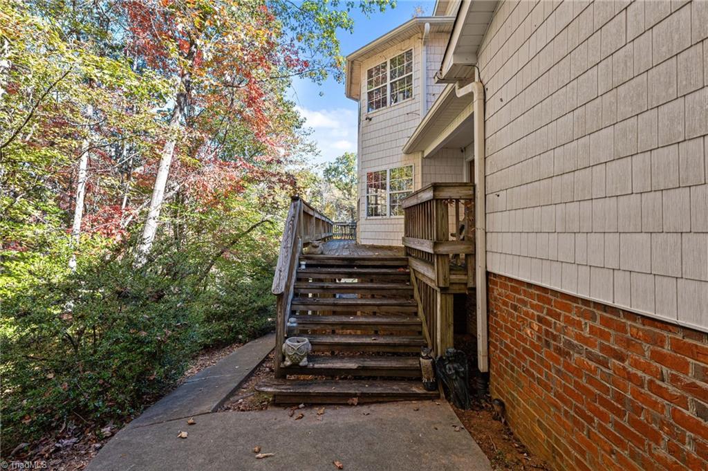 1040 Sycamore Street King, NC 27021 - Photo 32 of 46