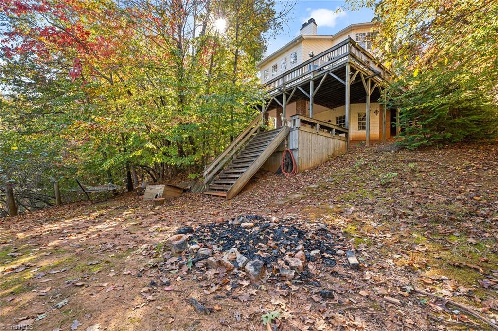 1040 Sycamore Street King, NC 27021 - Photo 38 of 46